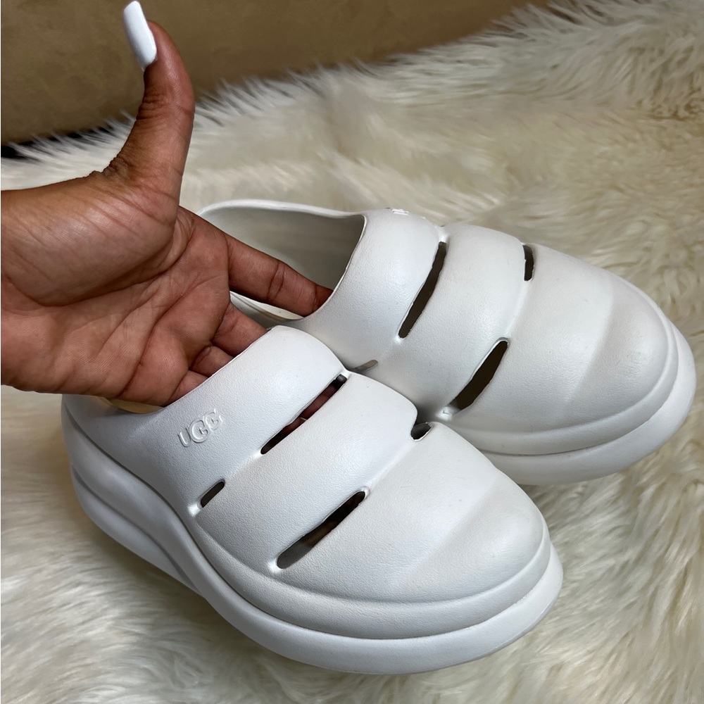 Ugg slippers
